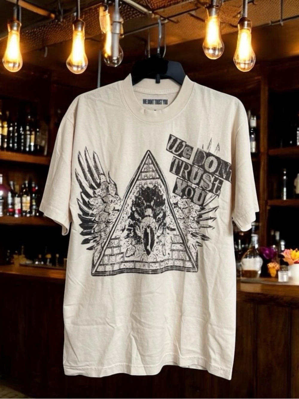 Metro Boomin‎ T-shirt M We Don't Trust You Pyramid Eye Wings Graphic Tour Tee